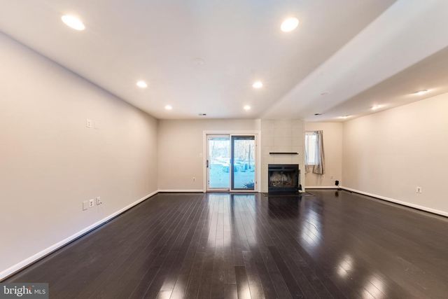 1904 WINTERPORT CL, Reston, VA 20191