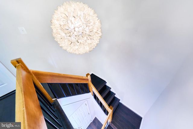 1904 WINTERPORT CL, Reston, VA 20191