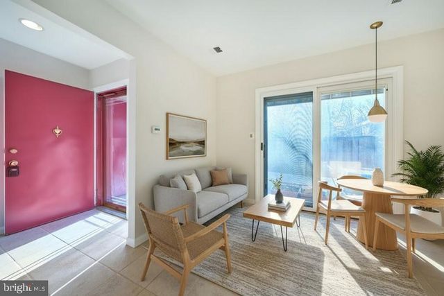 1904 WINTERPORT CL, Reston, VA 20191