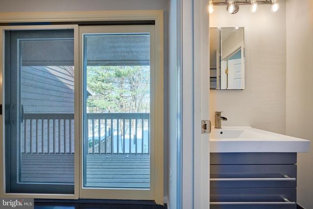 1904 WINTERPORT CL, Reston, VA 20191