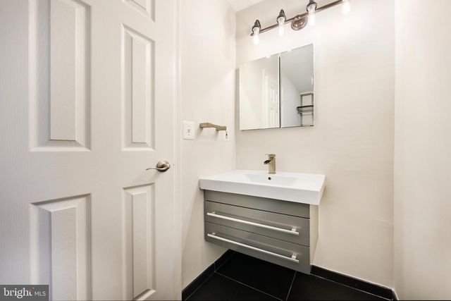 1904 WINTERPORT CL, Reston, VA 20191