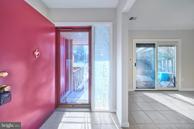 1904 WINTERPORT CL, Reston, VA 20191