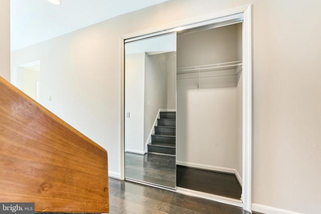 1904 WINTERPORT CL, Reston, VA 20191