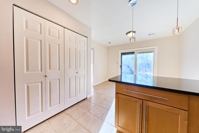 1904 WINTERPORT CL, Reston, VA 20191