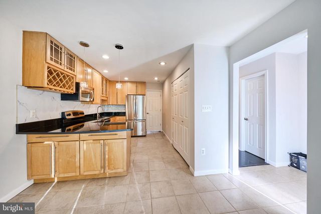 1904 WINTERPORT CL, Reston, VA 20191