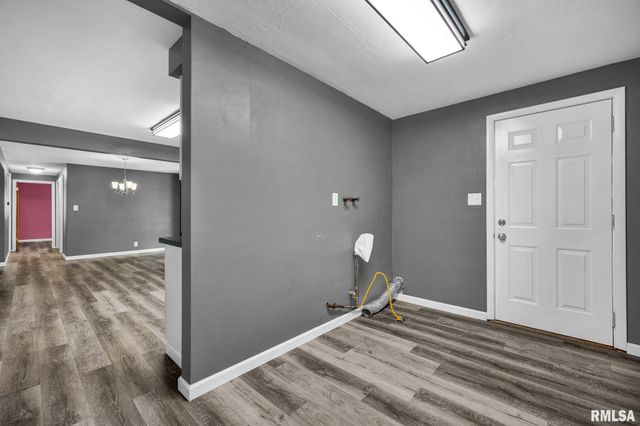 109 PEBBLE Court, East Peoria, IL 61611