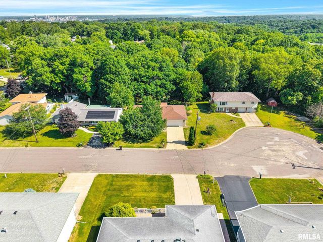 109 PEBBLE Court, East Peoria, IL 61611