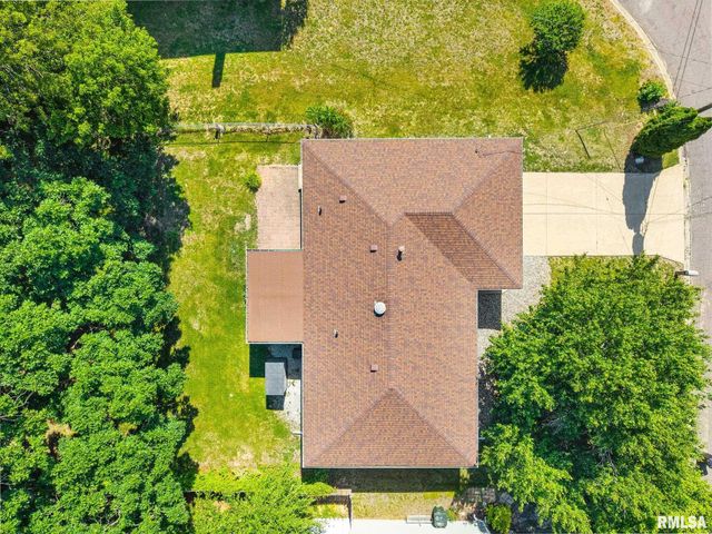 109 PEBBLE Court, East Peoria, IL 61611