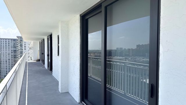 210 174TH Street 1901, Sunny Isles Beach, FL 33160