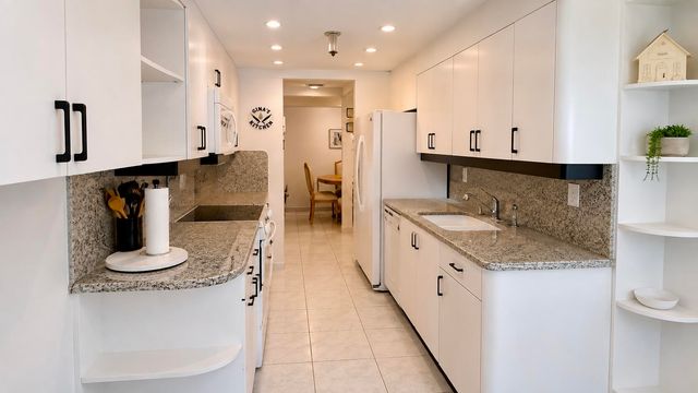 210 174TH Street 1901, Sunny Isles Beach, FL 33160