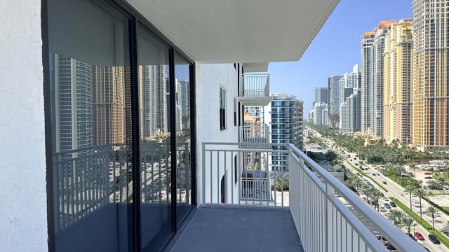 210 174TH Street 1901, Sunny Isles Beach, FL 33160