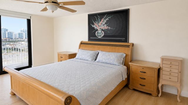 210 174TH Street 1901, Sunny Isles Beach, FL 33160