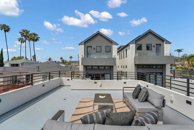 1073 Opal Street, San Diego, CA 92109