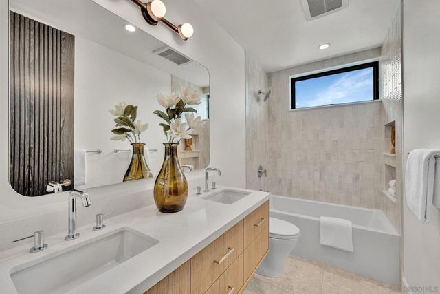 1073 Opal Street, San Diego, CA 92109