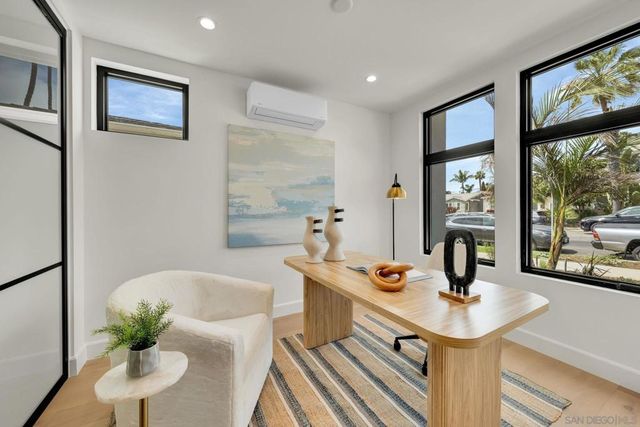 1073 Opal Street, San Diego, CA 92109