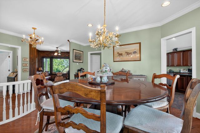 2027 Clintonville Road, Paris, KY 40361