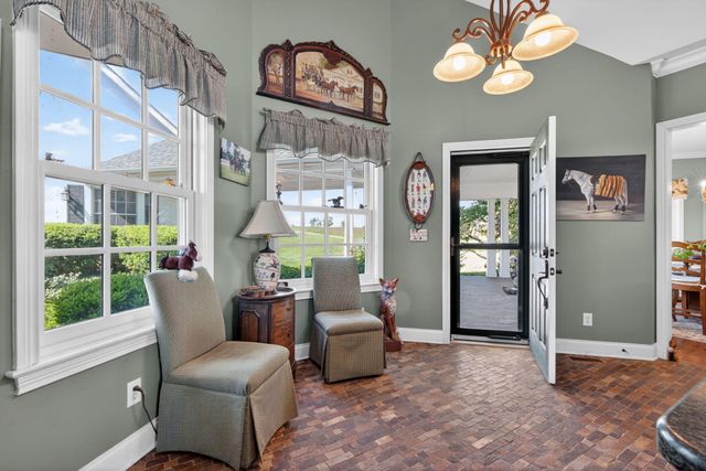 2027 Clintonville Road, Paris, KY 40361