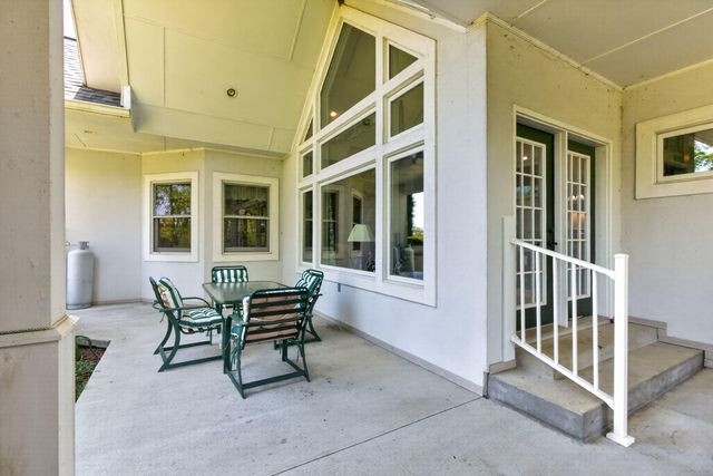 2027 Clintonville Road, Paris, KY 40361
