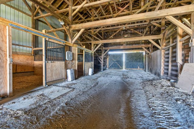2027 Clintonville Road, Paris, KY 40361