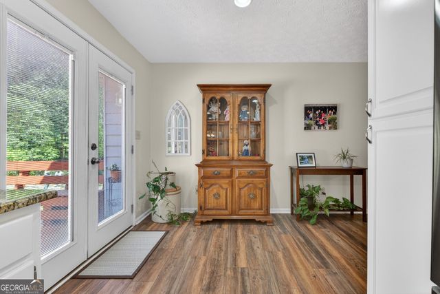 355 N Oakland Circle, Mcdonough, GA 30253