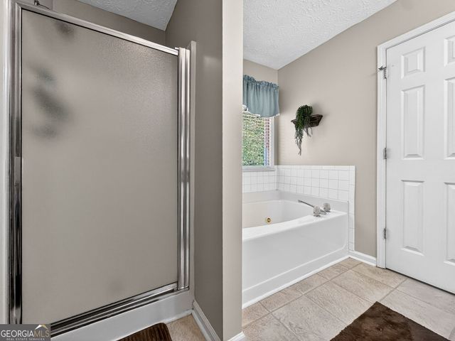355 N Oakland Circle, Mcdonough, GA 30253