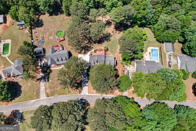 355 N Oakland Circle, Mcdonough, GA 30253