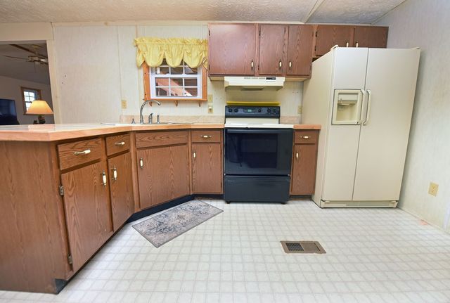 232 Possum Trot Road, Blairsville, GA 30512