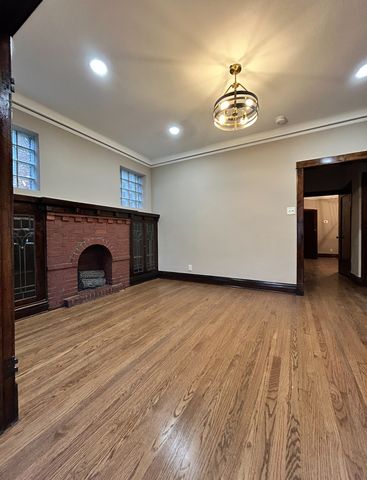 4040 N Lavergne Avenue 1, Chicago, IL 60641