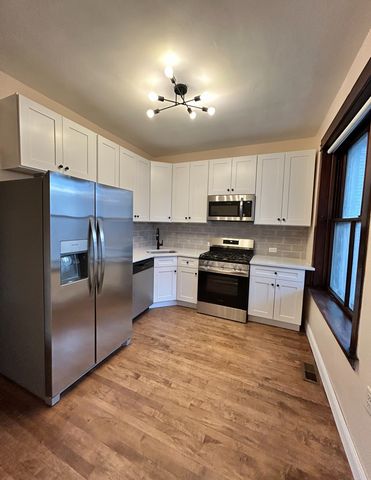 4040 N Lavergne Avenue 1, Chicago, IL 60641