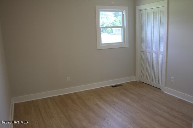 91 N Elmhurst Street, Clarkton, NC 28433