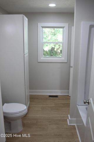 91 N Elmhurst Street, Clarkton, NC 28433