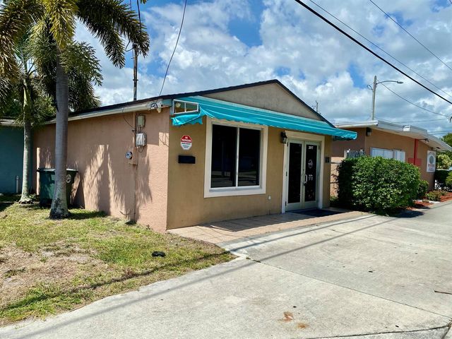 2017 AVENUE D, Fort Pierce, FL 34950