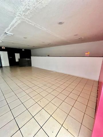2017 AVENUE D, Fort Pierce, FL 34950