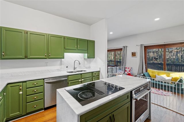 119 Shallowford Way, Seneca, SC 29672