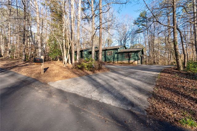 119 Shallowford Way, Seneca, SC 29672