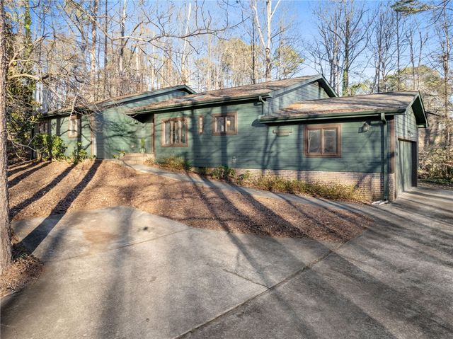 119 Shallowford Way, Seneca, SC 29672