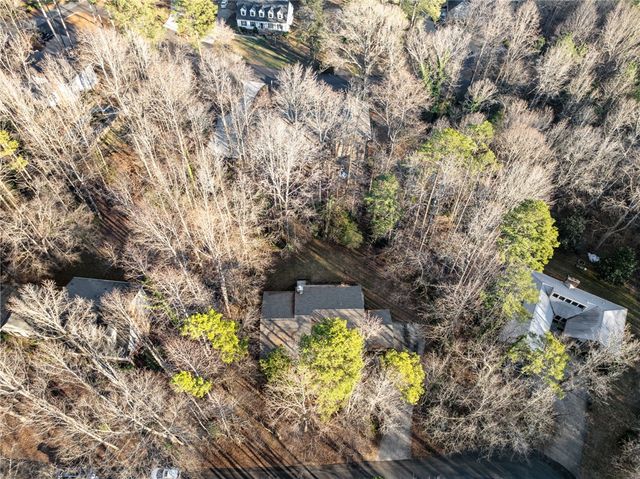 119 Shallowford Way, Seneca, SC 29672