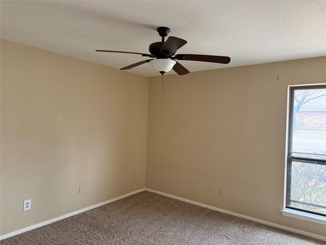 703 E Murco Drive, Mineral Wells, TX 76067