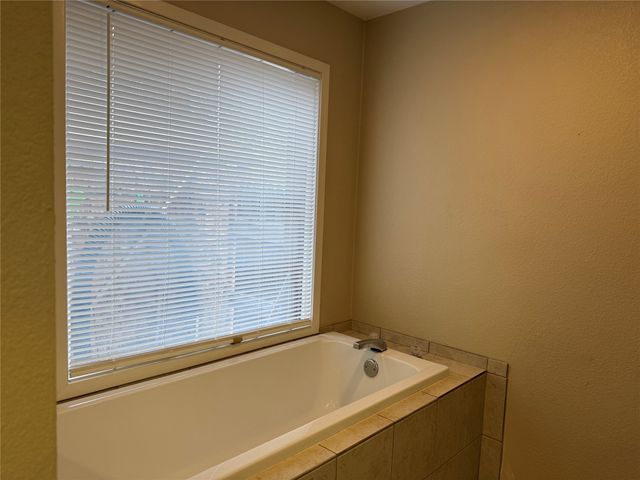 703 E Murco Drive, Mineral Wells, TX 76067