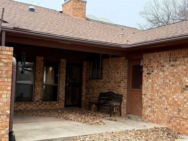 703 E Murco Drive, Mineral Wells, TX 76067