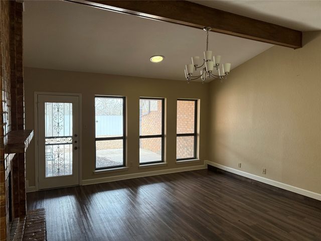 703 E Murco Drive, Mineral Wells, TX 76067