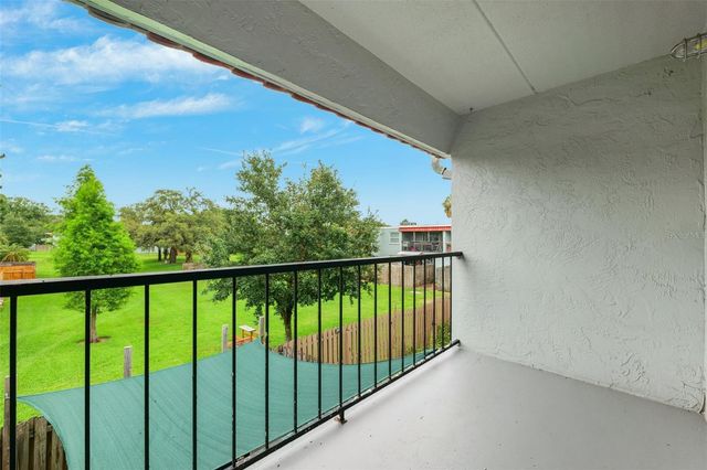 2834 SOMERSET PARK DRIVE, Tampa, FL 33613