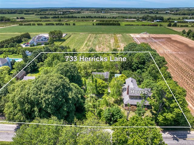 733 Herricks Lane, Jamesport, NY 11901