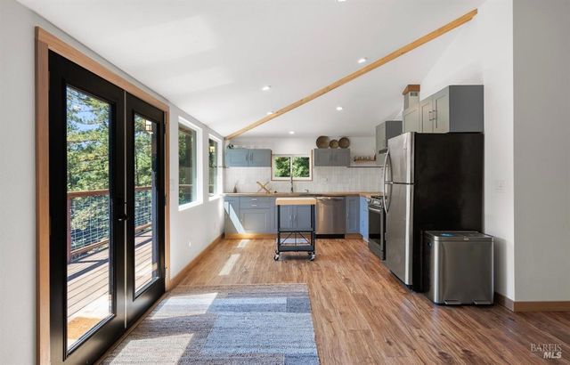 17356 Old Monte Rio Rd, Guerneville, CA 95446