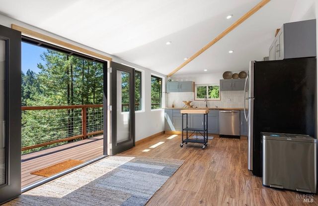 17356 Old Monte Rio Rd, Guerneville, CA 95446