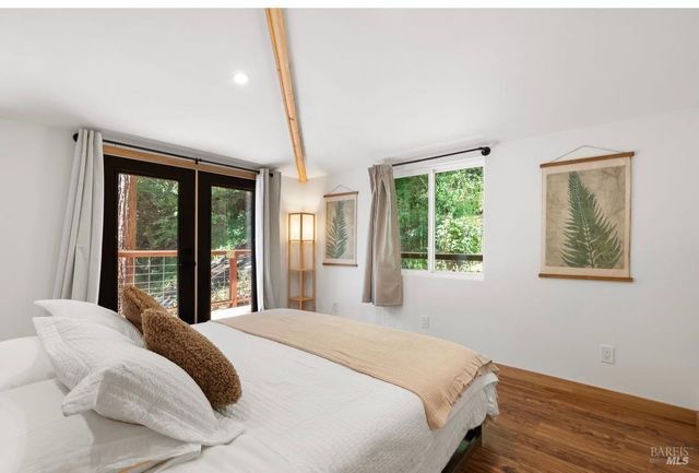 17356 Old Monte Rio Rd, Guerneville, CA 95446