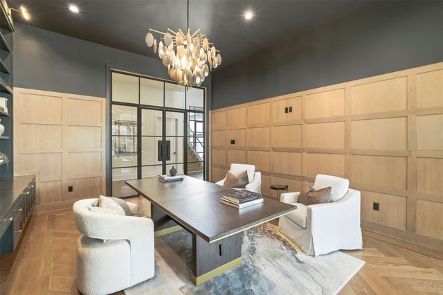 50 Aria Isle Drive, The Woodlands, TX 77380