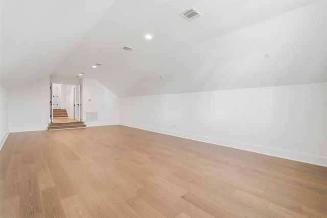 50 Aria Isle Drive, The Woodlands, TX 77380