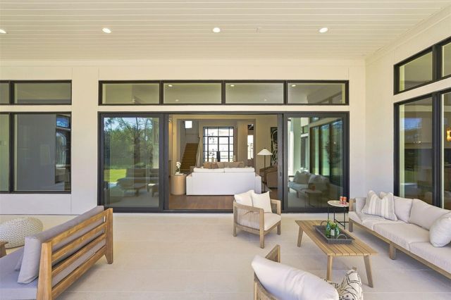 50 Aria Isle Drive, The Woodlands, TX 77380