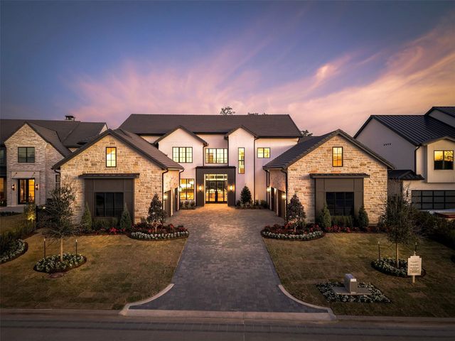 50 Aria Isle Drive, The Woodlands, TX 77380